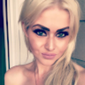 Meet your Posher, Caitlin